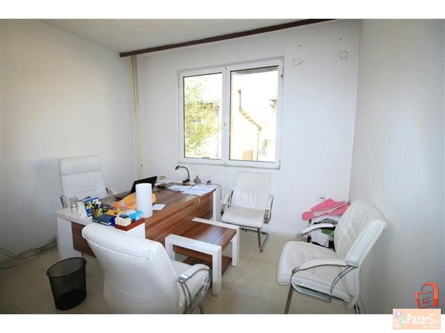 Deloven Prostor 450m2 Vo Industriska Zona Kisela V