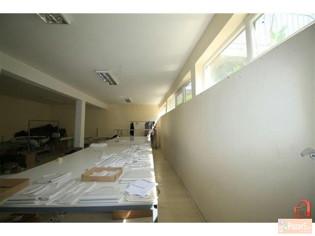 Deloven Prostor 450m2 Vo Industriska Zona Kisela V