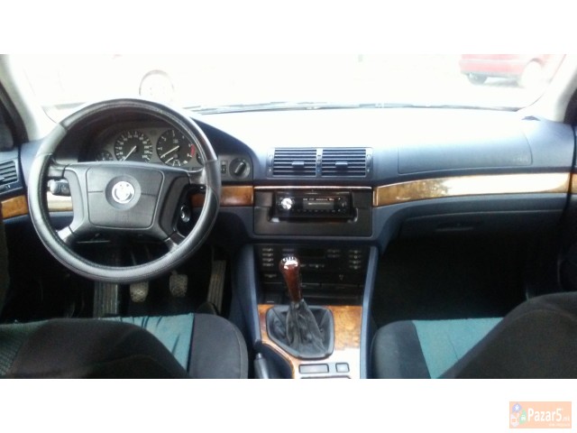 Bmw 525 Tds Top Reg Cela God Zamena
