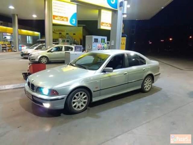 Bmw 525 Tds Top Reg Cela God Zamena
