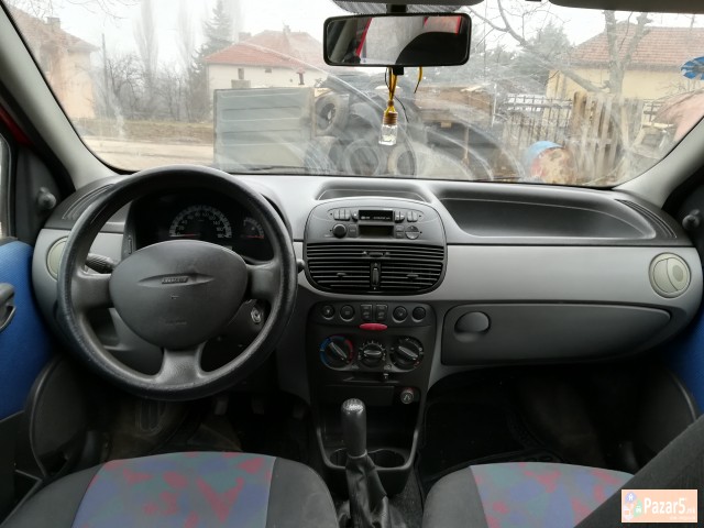 Prodavam Fiat Punto 1.9 Obicen Dizel 