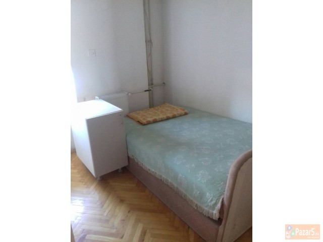 СЕ ИЗДАВА 3-СОБЕН СТАН ВО ЦЕНТАР