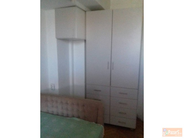 СЕ ИЗДАВА 3-СОБЕН СТАН ВО ЦЕНТАР