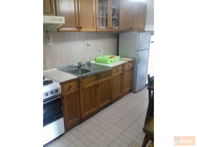 СЕ ИЗДАВА 3-СОБЕН СТАН ВО ЦЕНТАР