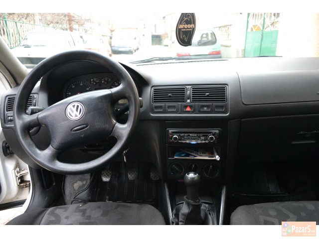 Se Prodava Golf 4