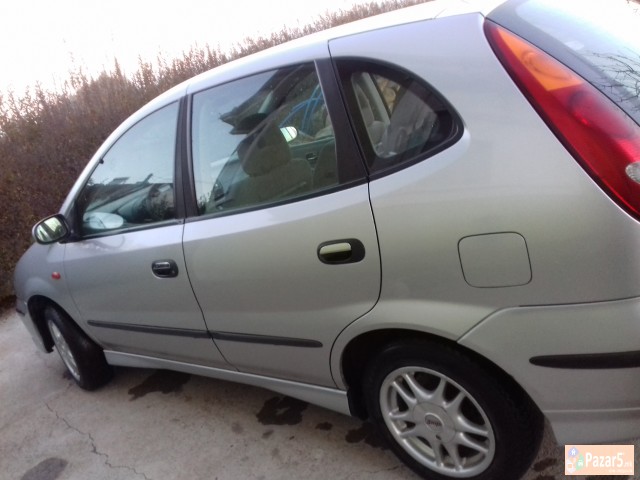 Prodavam Nissan Almera Tino
