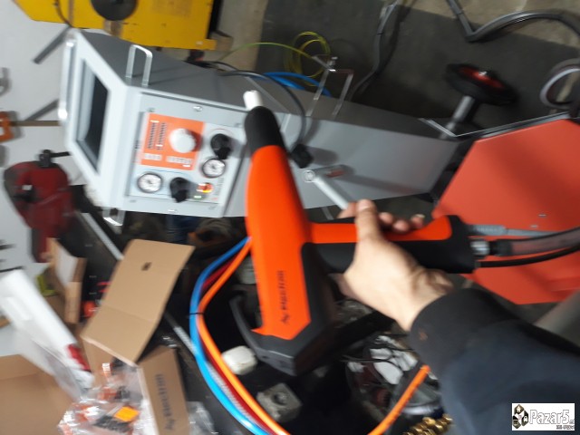 Апарати и пиштоли за прашкесто пластифицирано  еле