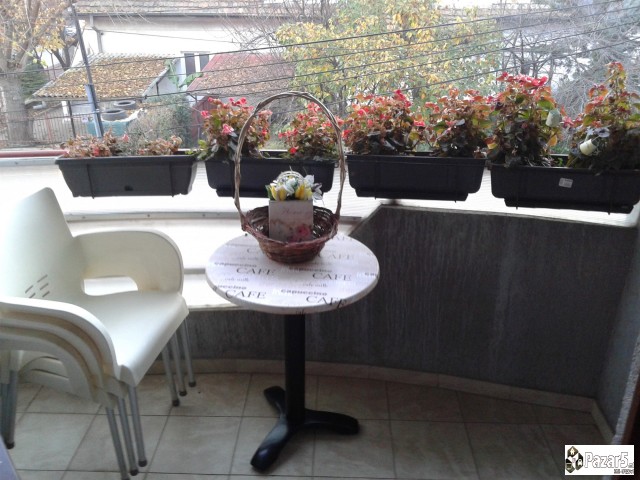 СЕ ИЗДАВА ЛУКСУЗНО ОПРЕМЕН СТАН ВО ЦЕНТАР