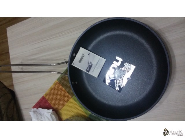 Prodavam Profesionalna Italijanska Tava Za Ugostit