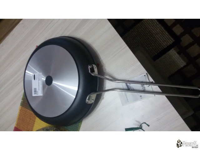 Prodavam Profesionalna Italijanska Tava Za Ugostit