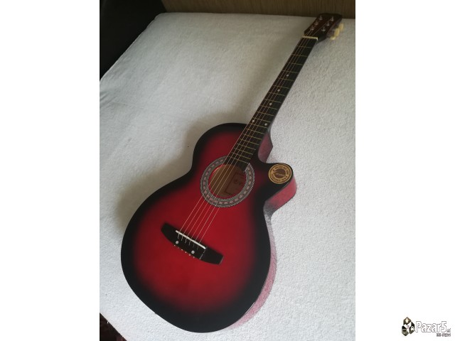 Novi Akusticni Gitari / Gitara
