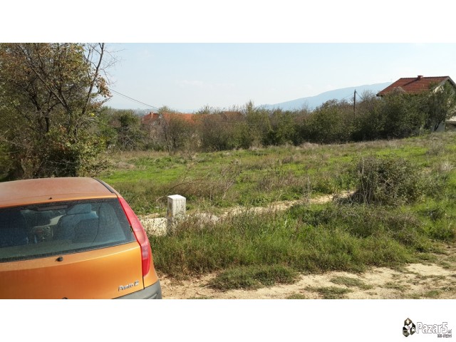 Плац во Волково