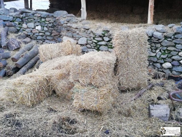 Продавам слама 