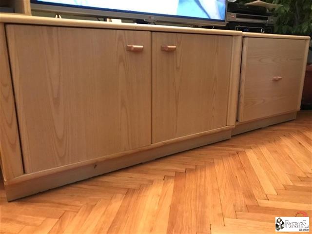 Се продава мебел за ТВ и книги