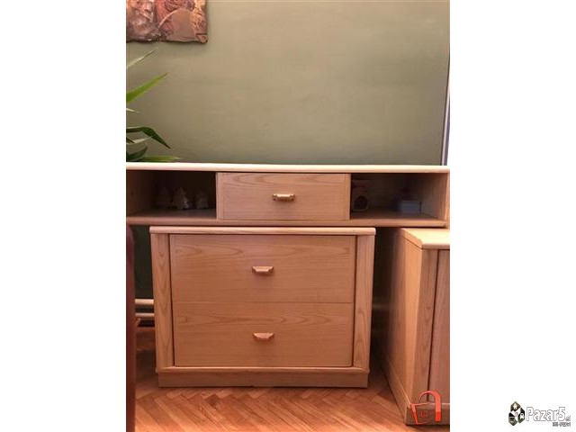 Се продава мебел за ТВ и книги