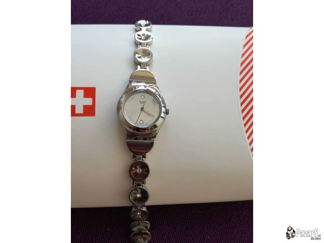 Продавам женски часовник
