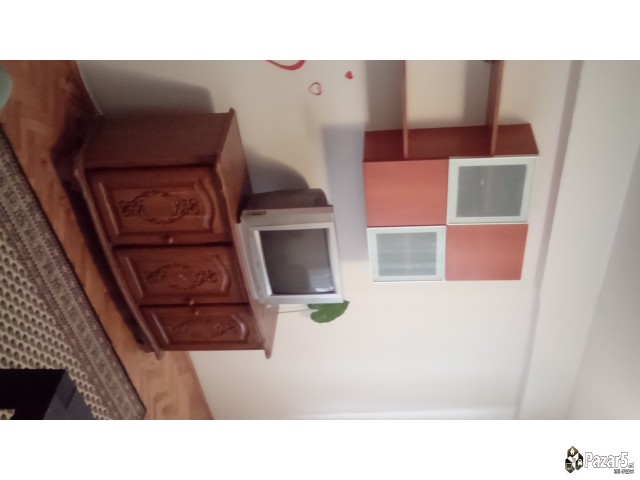 Издавам двособен стан во Кисела Вода