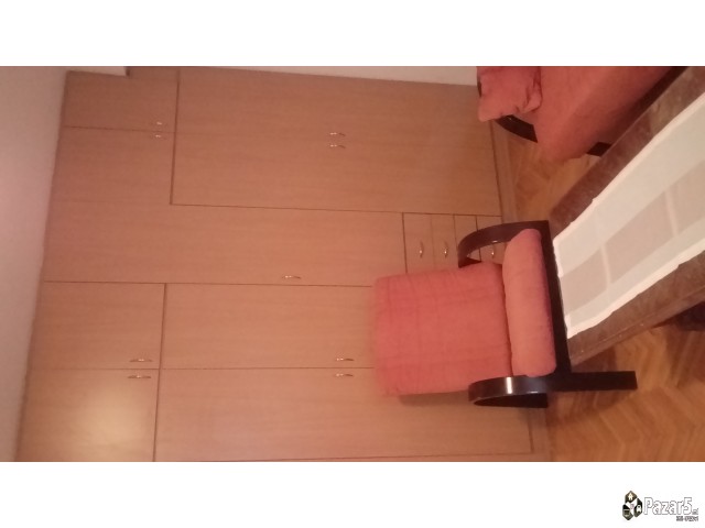 Издавам двособен стан во Кисела Вода