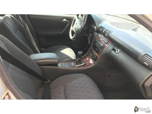 Polovni Delovi Za Mercedes C200, 2002 God.