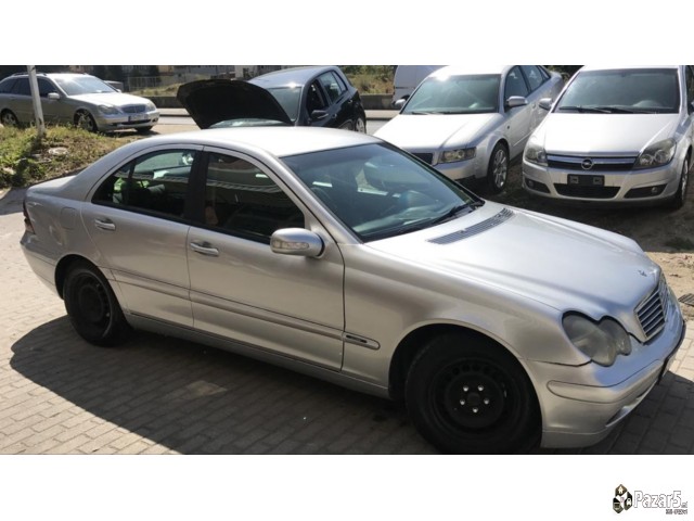 Polovni Delovi Za Mercedes C200, 2002 God.