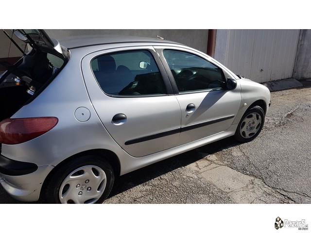 Prodavam Peugeot 206 1.9 D Registrirana Do 27.07.2