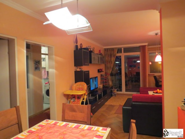 СЕ ПРОДАВА ОДЛИЧЕН СТАН ВО АЕРОДРОМ