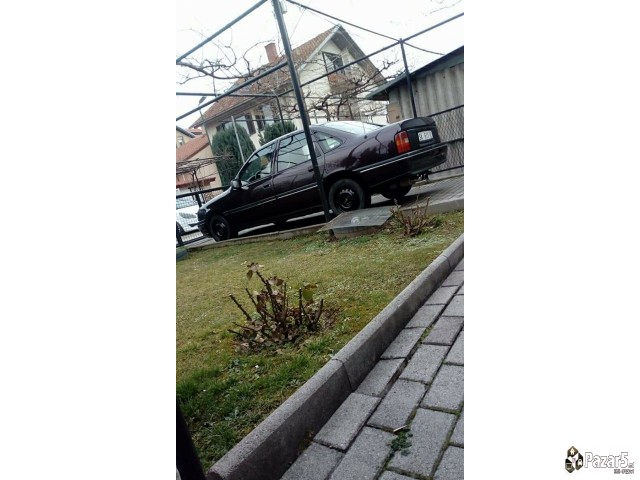 Opel Vectra A 1.8 Benzin/plin