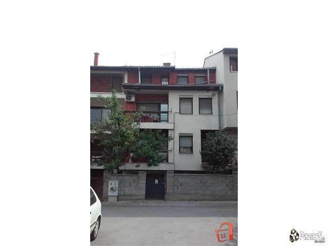 Prodavam Kuka Vo Vlae