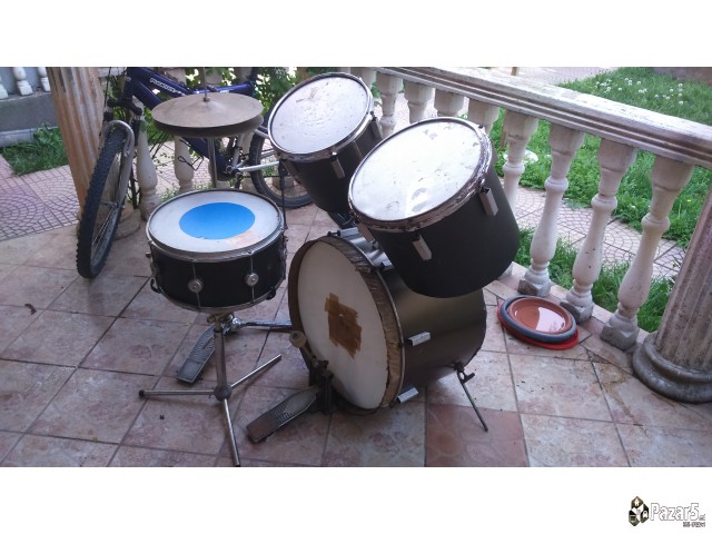 Rodavam Tapani,1500den.