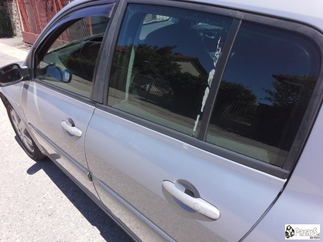 СЕ ПРОДАВА РЕНО МЕГАН 1,9 Dci-ИТНО