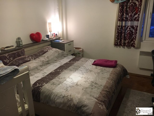 Се продава трособен стан во Аеродром