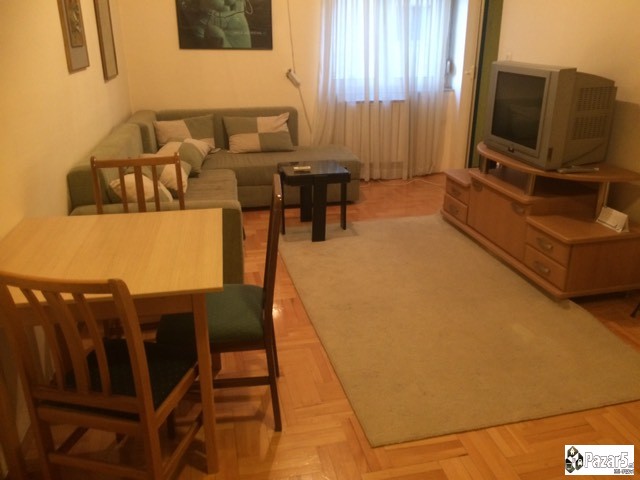 СЕ ПРОДАВА 2-СОБЕН СТАН ВО ЦЕНТАР