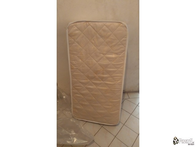 Се продава јога за детско креветче