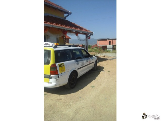 Продавам лиценцирано возило за Taxi