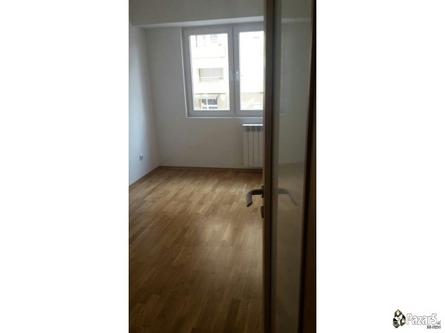 СЕ ПРОДАВА НОВ СТАН ВО АЕРОДРОМ