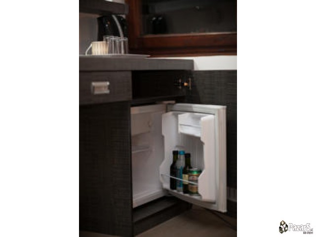 СОБИ И АПАРТМАНИ НА КЕЈОТ НА ОХРИДСКОТО ЕЗЕРО 