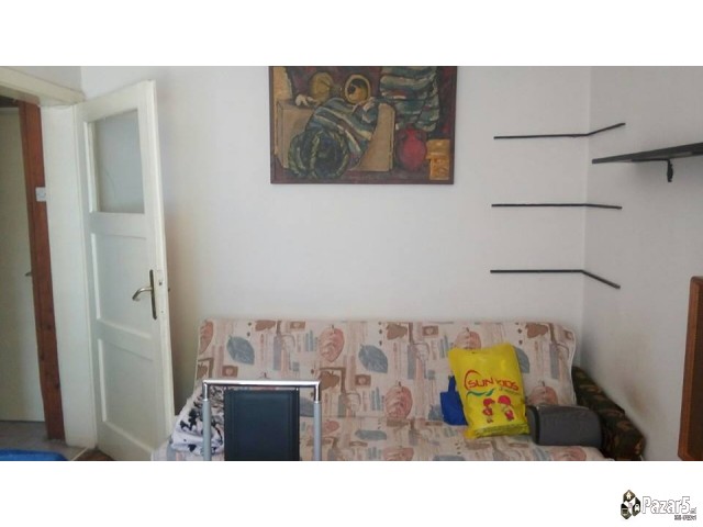 Izdavam Garsonjera 25m2  Vo Avtokomanda