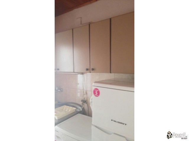 Izdavam Garsonjera 25m2  Vo Avtokomanda