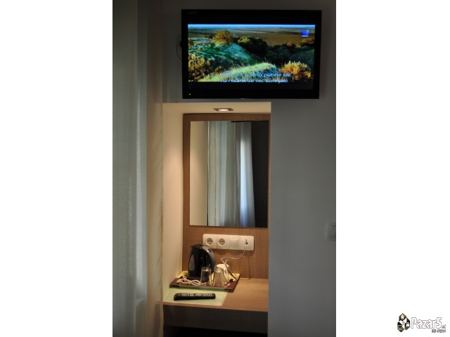 ОПРЕМЕНИ СОБИ И АПАРТМАНИ НА КЕЈОТ НА ОХРИДСКОТО Е