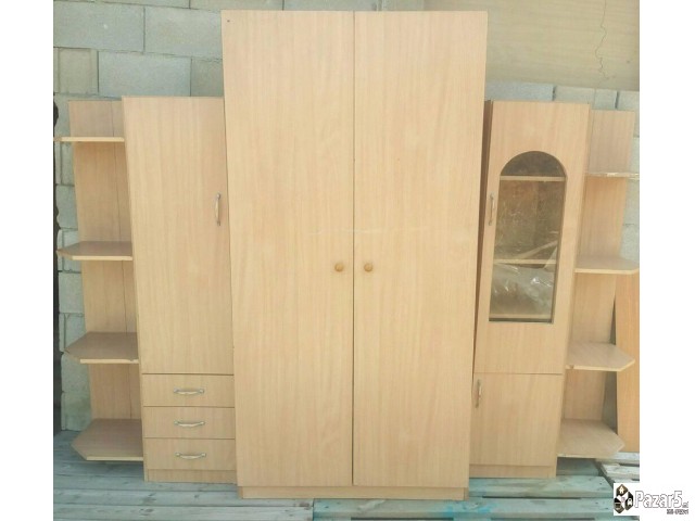 Комода во одлична состојба и кревет