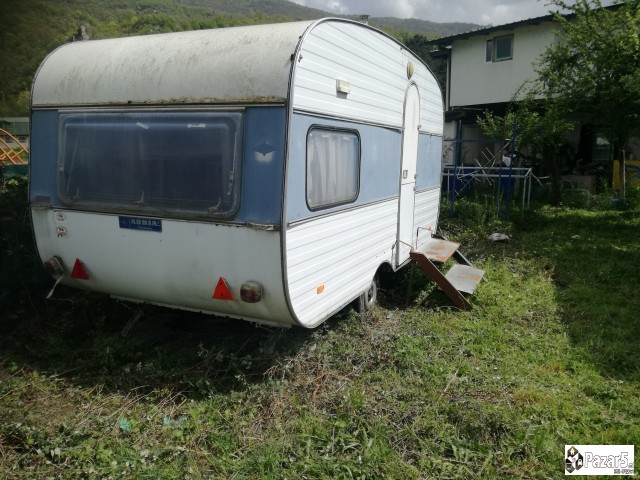 Se Prodavaat 2 Kamp Prikolki Adria 