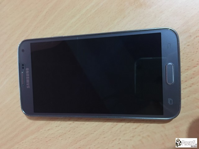 Prodavam Galaxy A5 2017 I Galaxy S5