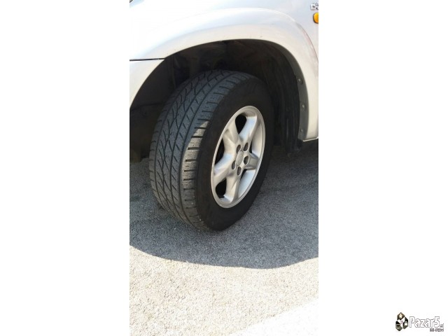 Se Prodava Toyota Rav4