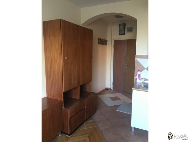 Издавам наместена гарсоњера