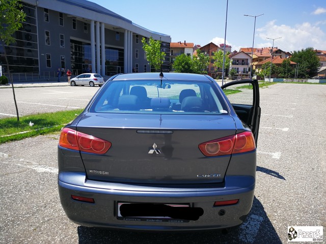 Mitsubishi Lancer