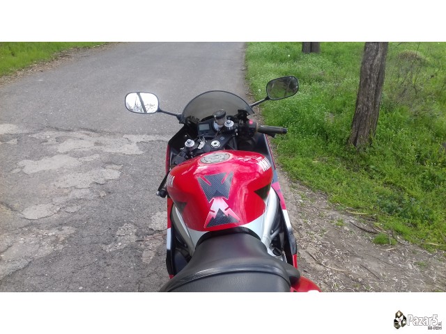 Se Prodava Yamaha R6