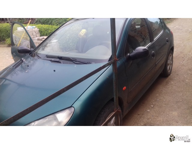 Se Prodava Peuget 206