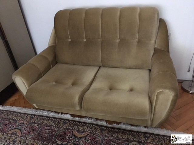 Гарнитура продавам