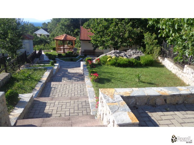 Apartmani I Sobi, Elesec