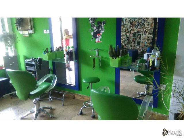 Prodavam Oprema Za Frizerski Salon